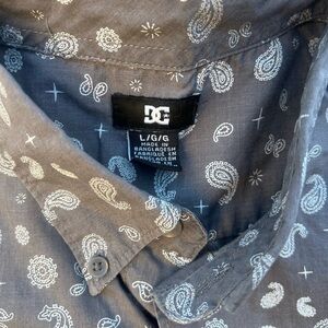 DC Men's Charcoal Paisley Button Down Shirt